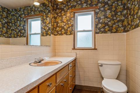 319 High St, Aurora, IL 60506 photo 8