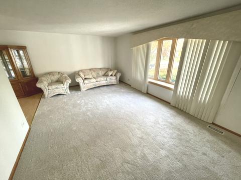 2311 Kingston Dr, Wheaton, IL 60189 photo 5
