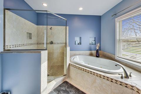 3693 Leather Leaf Ln, Hoffman Estates, IL 60192 photo 20