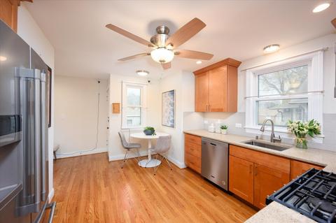 811 Mapleton Ave, Oak Park, IL 60302 photo 5