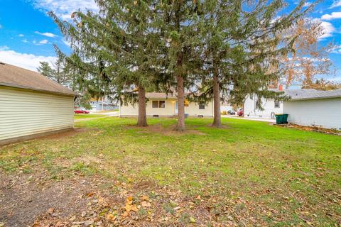 421 E Dearborn St, Plano, IL 60545 photo 4