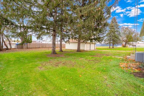 421 E Dearborn St, Plano, IL 60545 photo 6