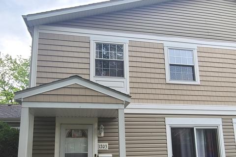1203 Cypress Dr #B, Wheeling, IL 60090 photo 2