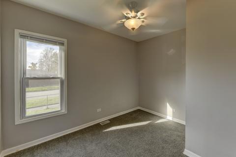 98 W 37th St, Steger, IL 60475 photo 14