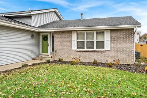 887 Brandy Bend Rd, Roscoe, IL 61073 photo 4