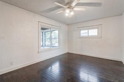 772 North Ave, Aurora, IL 60505 photo 5
