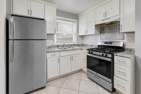 2116 E 98th St, Chicago, IL 60617 photo 7