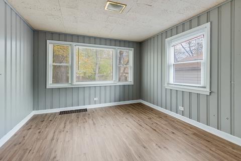 2116 E 98th St, Chicago, IL 60617 photo 9