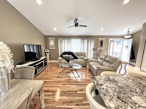 434 Merimac Ct, Roselle, IL 60172 photo 7