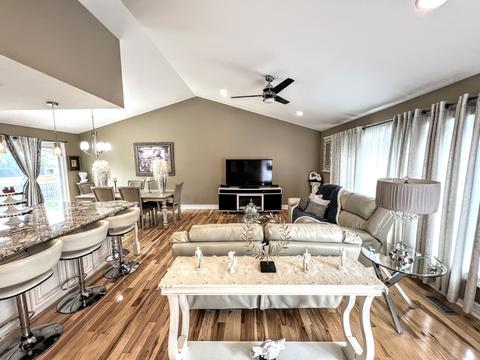 434 Merimac Ct, Roselle, IL 60172 photo 5