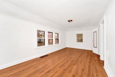 714 3rd Ave, Joliet, IL 60433 photo 12