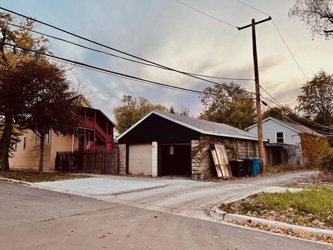 2524 E 109th St, Chicago, IL 60617 photo 5
