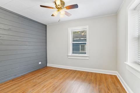 102 Iris Rd, Darien, IL 60561 photo 12