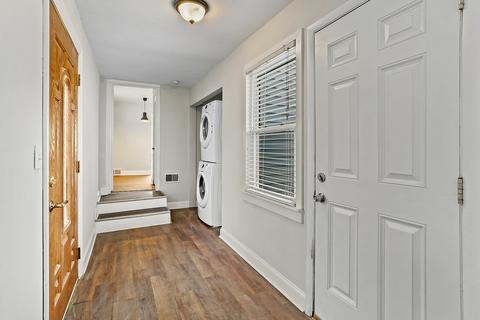 102 Iris Rd, Darien, IL 60561 photo 14