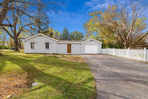 102 Iris Rd, Darien, IL 60561 photo 4