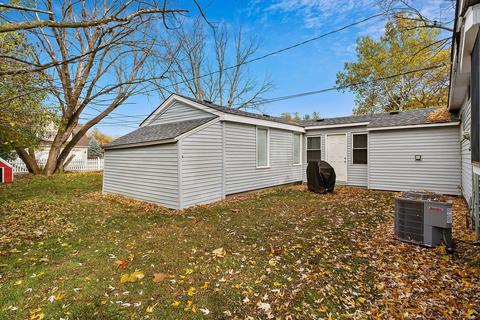 102 Iris Rd, Darien, IL 60561 photo 17