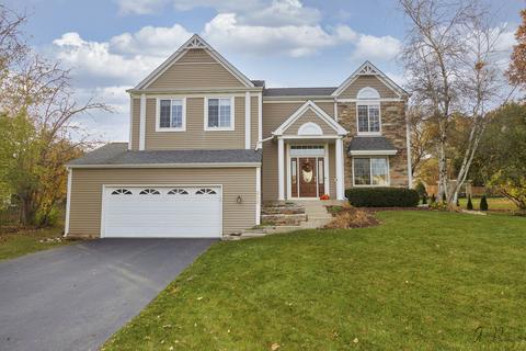 240 Aberdeen Dr, Algonquin, IL 60102 photo 1