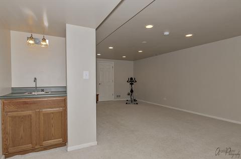 240 Aberdeen Dr, Algonquin, IL 60102 photo 32
