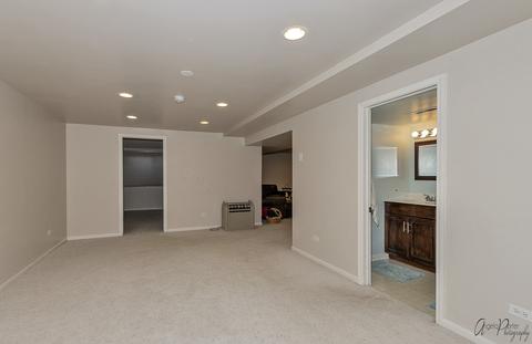 240 Aberdeen Dr, Algonquin, IL 60102 photo 34