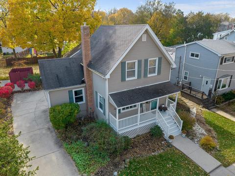 408 Crescent St, Wheaton, IL 60187 photo 4