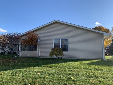 929 31st St, Peru, IL 61354 photo 3