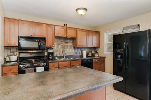 307 Rowe Dr, Bloomington, IL 61701 photo 11