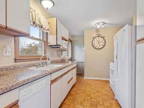 23910 W Robert Ave, Plainfield, IL 60544 photo 6