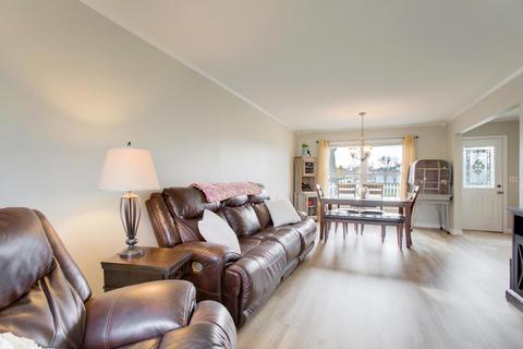 623 Hastings Rd, Wheeling, IL 60090 photo 4