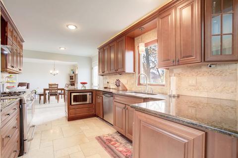 623 Hastings Rd, Wheeling, IL 60090 photo 7