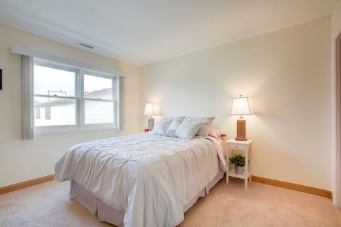 623 Hastings Rd, Wheeling, IL 60090 photo 18