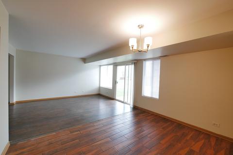 975 Serendipity Dr, Aurora, IL 60504 photo 4
