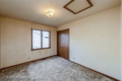 621 N Lyle Ave, Elgin, IL 60123 photo 9
