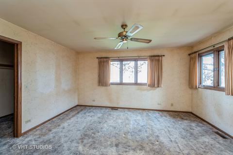 621 N Lyle Ave, Elgin, IL 60123 photo 8
