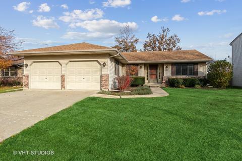621 N Lyle Ave, Elgin, IL 60123 photo 1