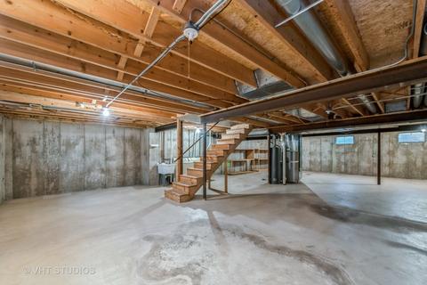 621 N Lyle Ave, Elgin, IL 60123 photo 11