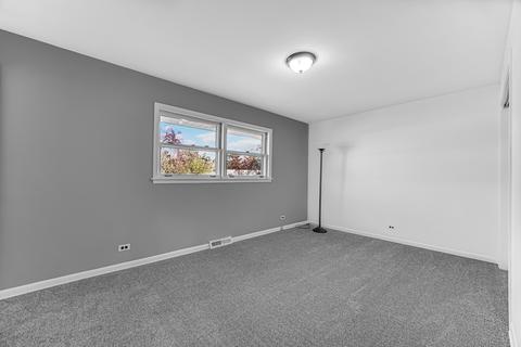 100 E Devon Ave, Roselle, IL 60172 photo 12