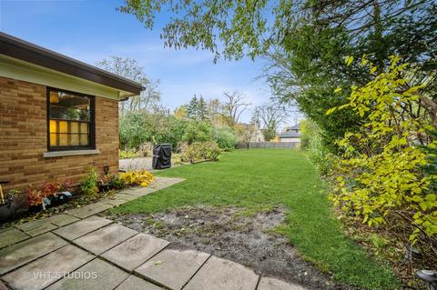 2456 Central Rd, Glenview, IL 60025 photo 4