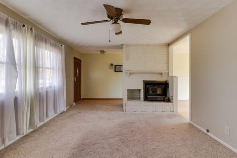 706 Oak St, Delavan, IL 61734 photo 5