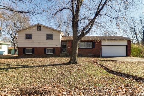 706 Oak St, Delavan, IL 61734 photo 1