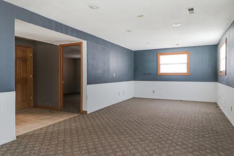 706 Oak St, Delavan, IL 61734 photo 18