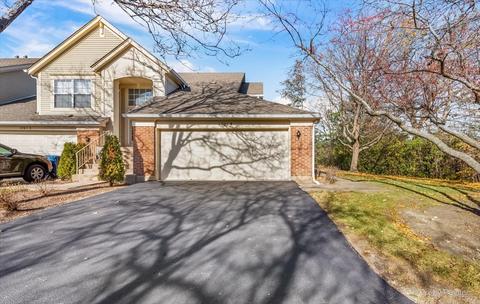 1701 Fairfax Cir E #4, Bartlett, IL 60103 photo 1