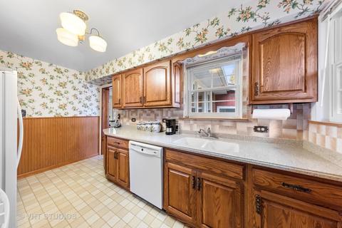 305 E May St, Elmhurst, IL 60126 photo 8