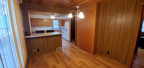 412 E Hitt St, Mount Morris, IL 61054 photo 9