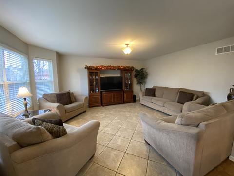 6214 Meadow Ridge Dr, Plainfield, IL 60586 photo 9