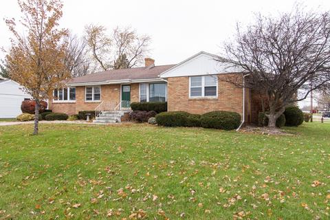 917 Lincoln St, Chenoa, IL 61726 photo 1