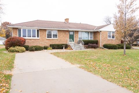 917 Lincoln St, Chenoa, IL 61726 photo 2
