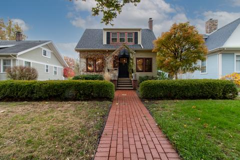 1423 E Olive St, Bloomington, IL 61701 photo 1