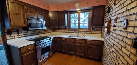 1905 E Sherrill Rd, Minooka, IL 60447 photo 4