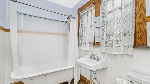 1521 Greenleaf St, Evanston, IL 60202 photo 14