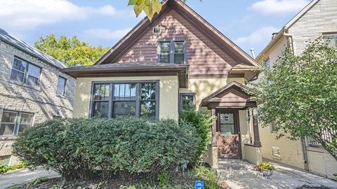 1521 Greenleaf St, Evanston, IL 60202 photo 2